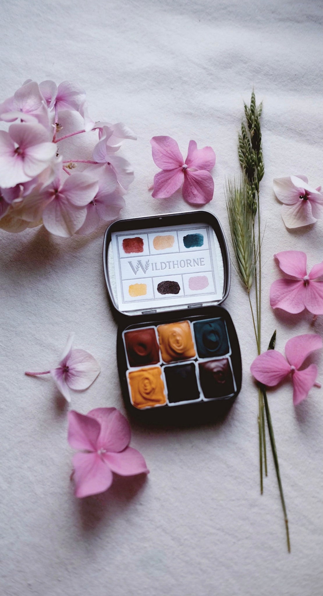 Golden Currant + limited edition mineral watercolor palette
