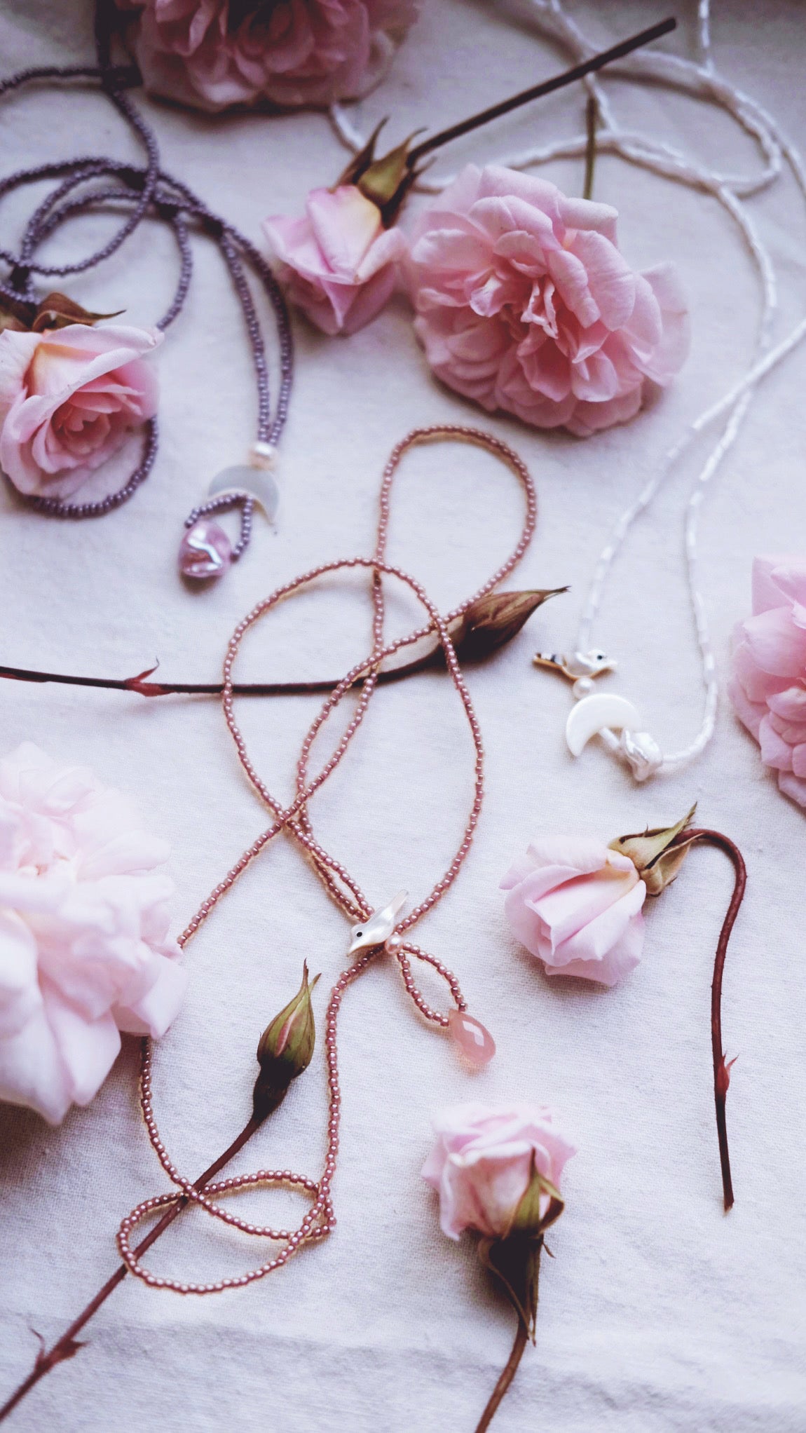 Rose Thrush – Dusty Rose  Chalcedony Necklace