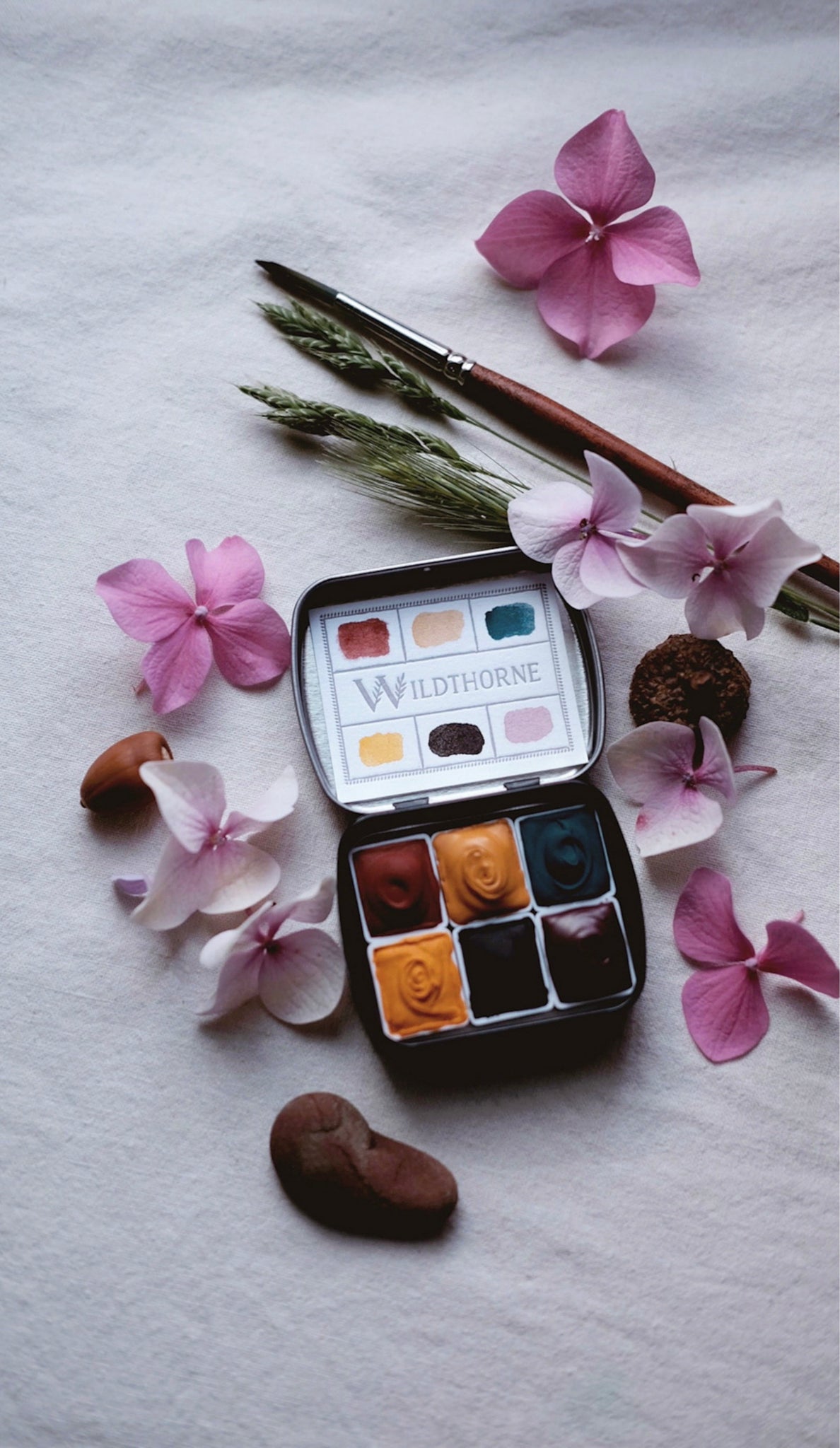 Golden Currant + limited edition mineral watercolor palette