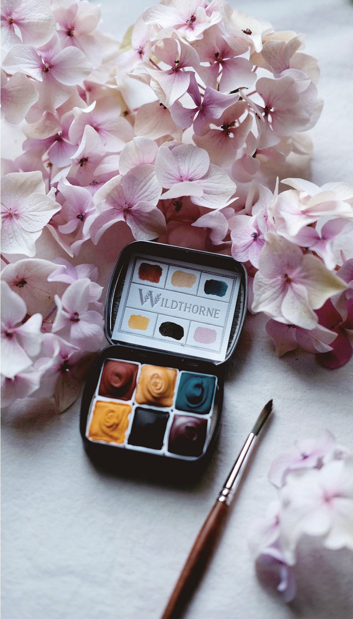 Golden Currant + limited edition mineral watercolor palette