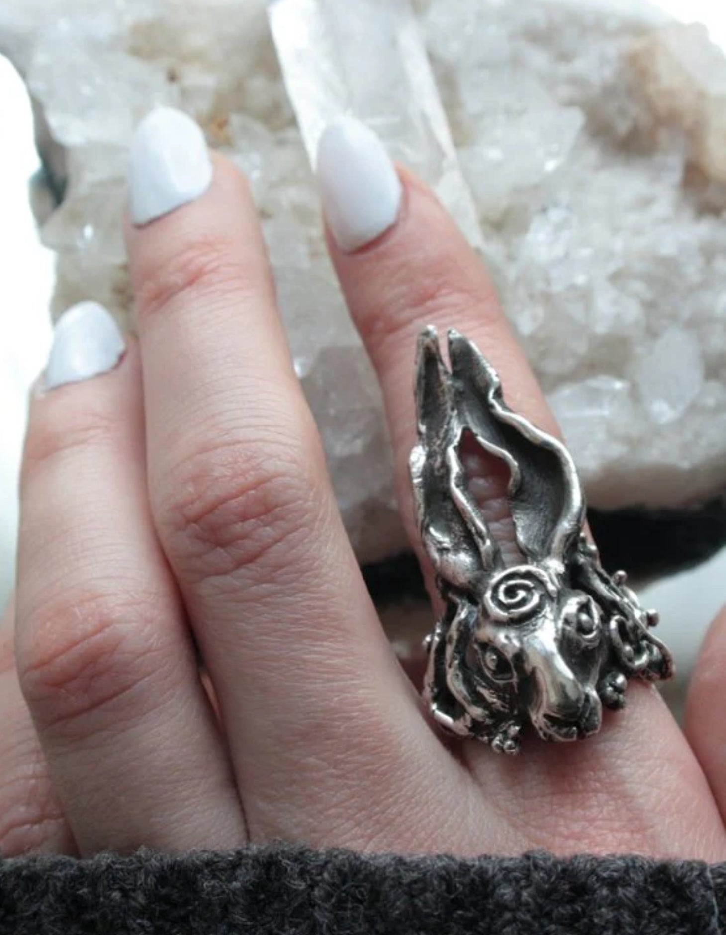 Whisperer Hare Ring